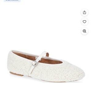 NWT No Boundaries Faux Fur Mary Jane Flats - Cream